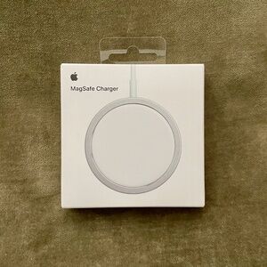 Brand New Apple MagSafe Charger